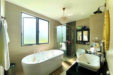 Lepironia Gardens, Setia Eco Glades