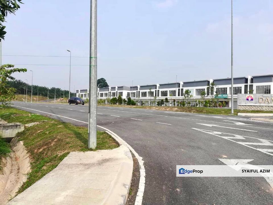 Jalan Kampung Baharu Mukim Dengkil, Selangor, Sepang