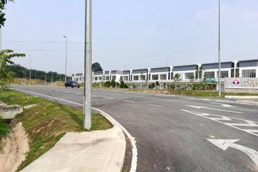 Jalan Kampung Baharu Mukim Dengkil