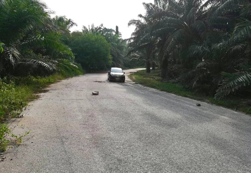 Jalan Kampung Baharu Mukim Dengkil