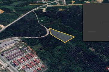 Jalan Kampung Baharu Mukim Dengkil