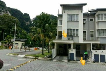 Ariza Garden Villa @ Taman Raintree