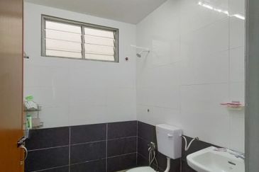 Seksyen 30, Shah Alam