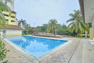 Casa Prima Condominium