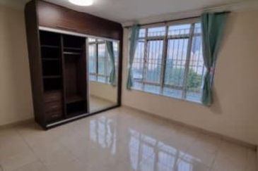 Casa Prima Condominium