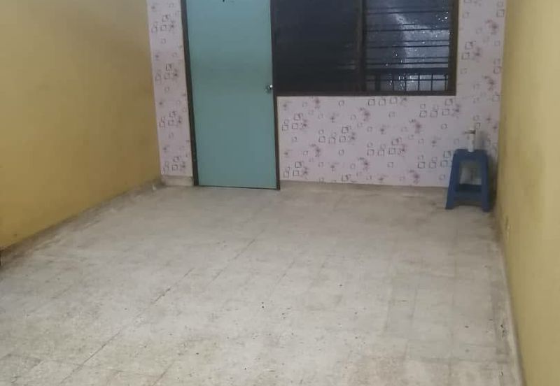 [ BASIC UNIT ] Pangsapuri SS8 Kelana Jaya