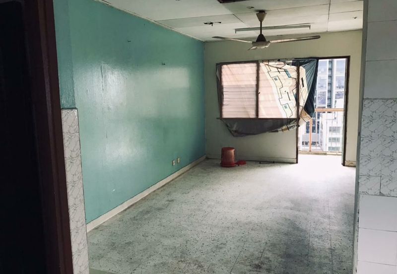 [ BASIC UNIT ] Pangsapuri SS8 Kelana Jaya