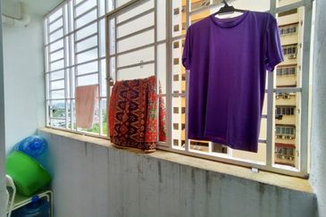 Residensi Bistaria, Ukay Bistari