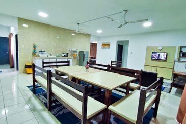 Puncak Hijauan (Hijauan Heights)