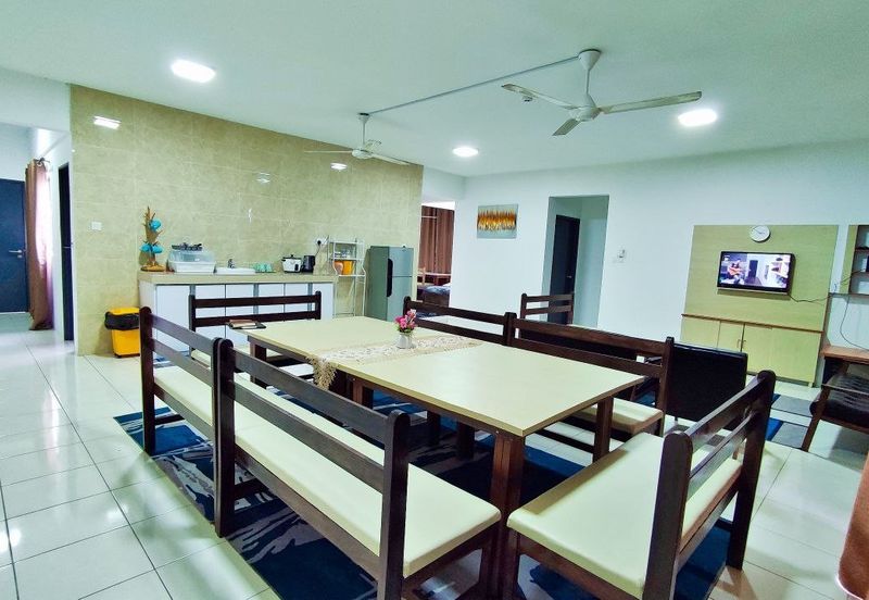 Puncak Hijauan (Hijauan Heights)