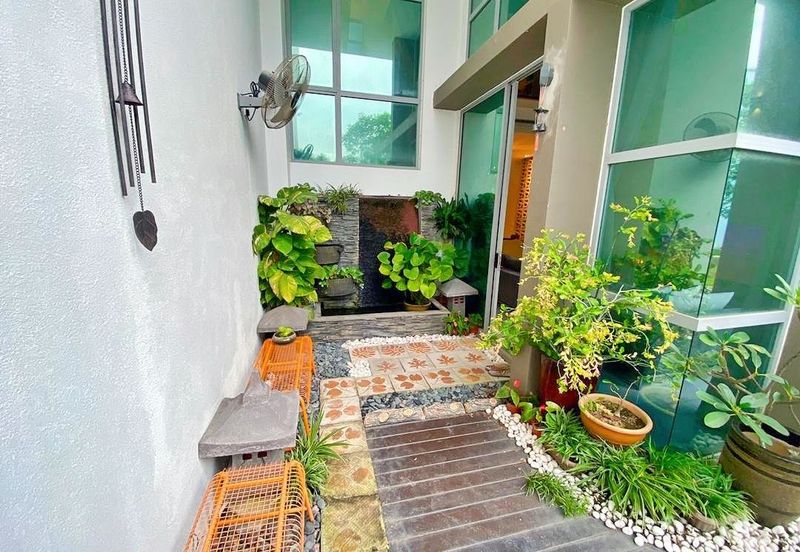 Symphony Hills Schumann