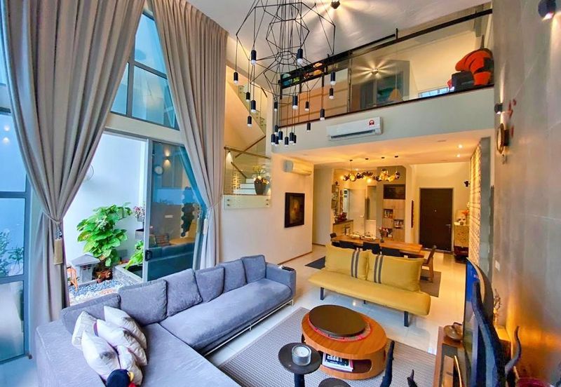 Symphony Hills Schumann