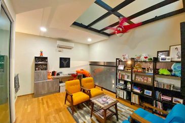 Symphony Hills Schumann