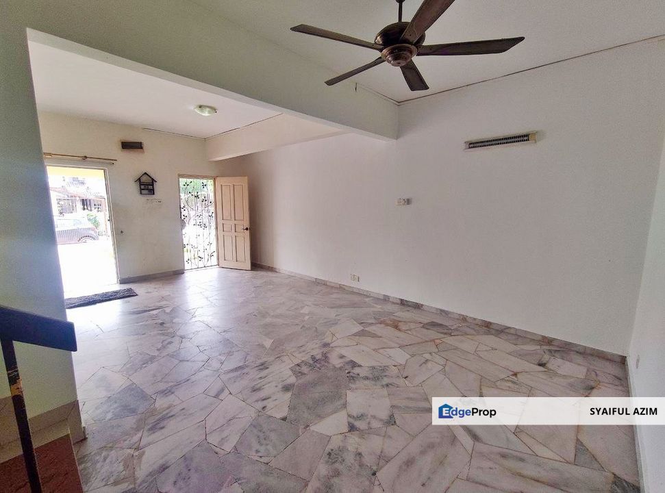 Bandar Kinrara 4 Double Storey Terrace House [ RENOVATED ][ FULLY EXTENDED KITCHEN ], Selangor, Bandar Kinrara Puchong