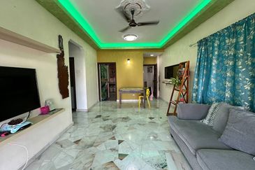 Ayers & Astaria Condominium