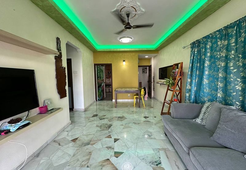 Ayers & Astaria Condominium