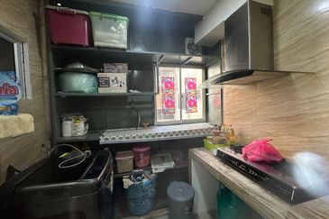 Ayers & Astaria Condominium