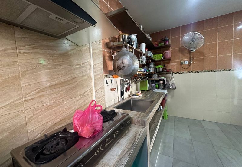 Ayers & Astaria Condominium