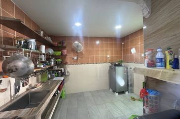 Ayers & Astaria Condominium