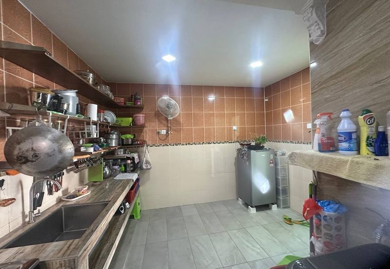 Ayers & Astaria Condominium