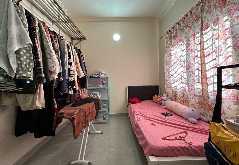 Ayers & Astaria Condominium