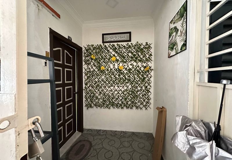 Ayers & Astaria Condominium