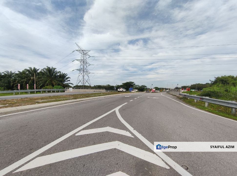 Kampung Lombong Tanah Lot Banglo , Selangor, Shah Alam