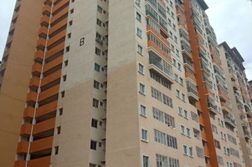 Residensi Bistaria, Ukay Bistari