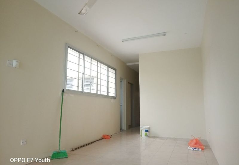 Residensi Bistaria, Ukay Bistari