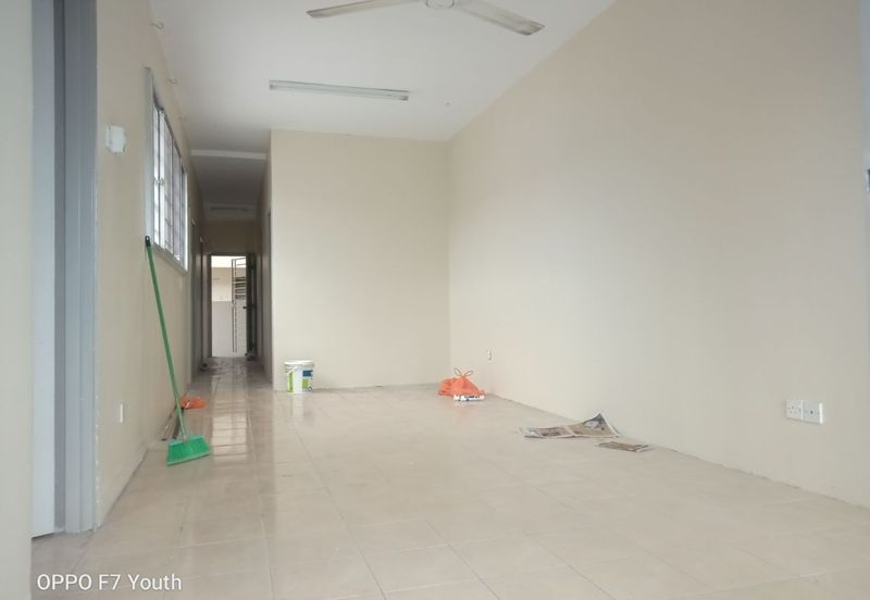 Residensi Bistaria, Ukay Bistari