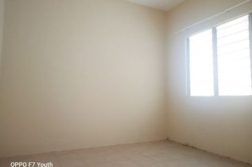 Residensi Bistaria, Ukay Bistari