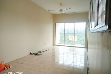 Residensi Bistaria, Ukay Bistari