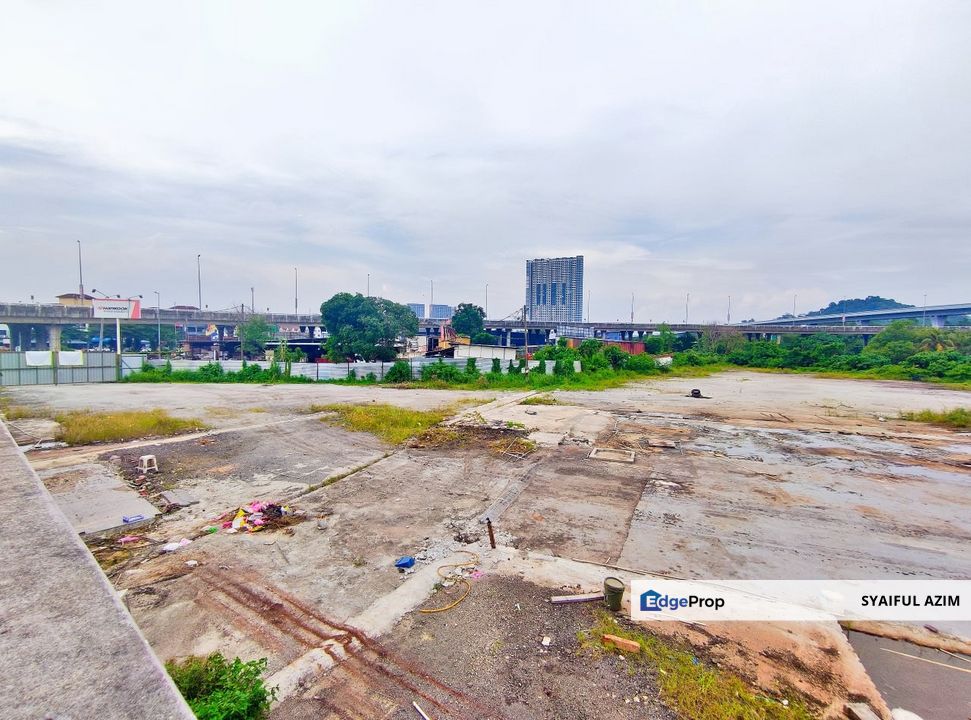 [ FACING MAIN ROAD ] Industrial Land Near Balakong, Selangor, Balakong
