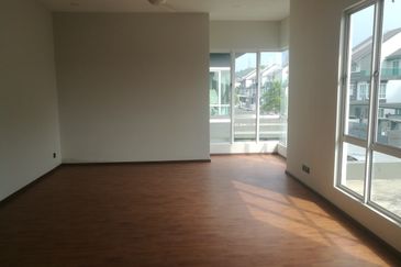 Impian Tropika Alam Impian