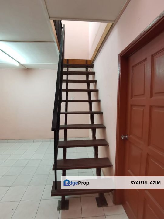 [ RENOVATED UNIT ] Double Storey Terrace House Taman Mahkota Kajang , Selangor, Kajang
