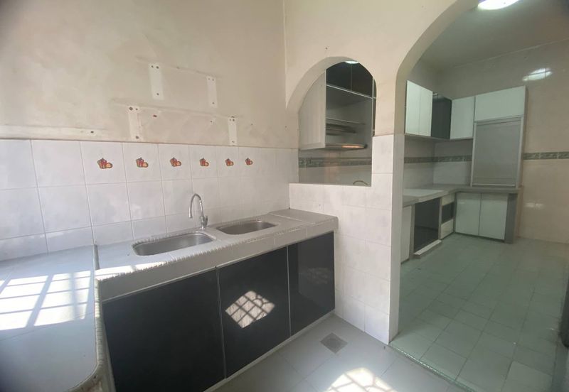 [ WALKING DISTANCE TO SCHOOL ] Spacious Double Storey Terrace House Bandar Tasik Selatan