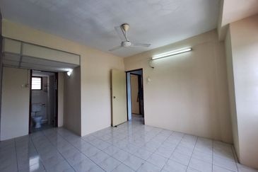 [ FACING OPEN ] Pangsapuri Flora 1 Taman Subang Intan