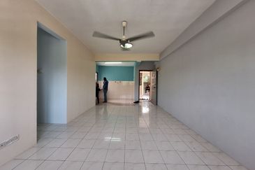 [ FACING OPEN ] Pangsapuri Flora 1 Taman Subang Intan