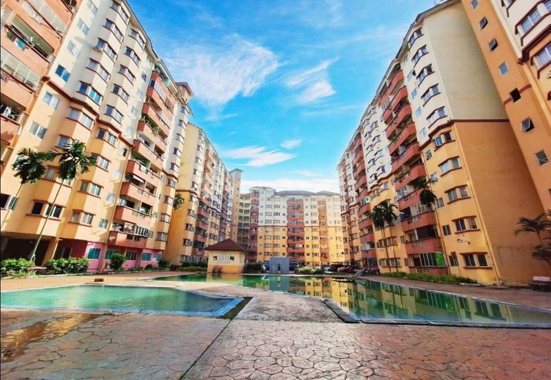 Amazing Height Apartment