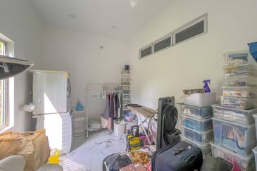 [ NEARBY SHOPLOT JALAN KEBUN NENAS ] Double Storey Bungalow House Jalan Kebun Shah Alam