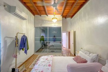 [ NEARBY SHOPLOT JALAN KEBUN NENAS ] Double Storey Bungalow House Jalan Kebun Shah Alam