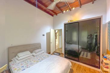 [ NEARBY SHOPLOT JALAN KEBUN NENAS ] Double Storey Bungalow House Jalan Kebun Shah Alam