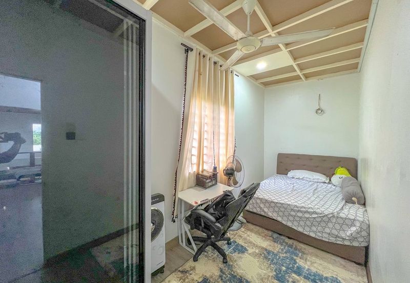 [ NEARBY SHOPLOT JALAN KEBUN NENAS ] Double Storey Bungalow House Jalan Kebun Shah Alam