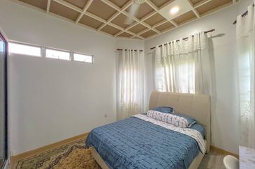 [ NEARBY SHOPLOT JALAN KEBUN NENAS ] Double Storey Bungalow House Jalan Kebun Shah Alam