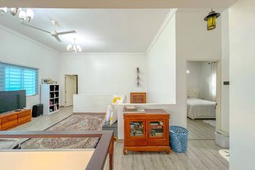 [ NEARBY SHOPLOT JALAN KEBUN NENAS ] Double Storey Bungalow House Jalan Kebun Shah Alam