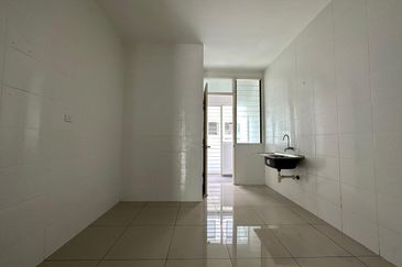 Cradleton @ Eco Majestic