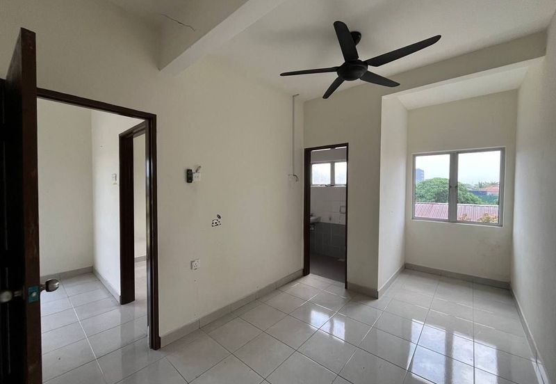 [ END LOT ][ BASIC UNIT ] Double Storey Terraced House Taman Aqili Bukit Naga