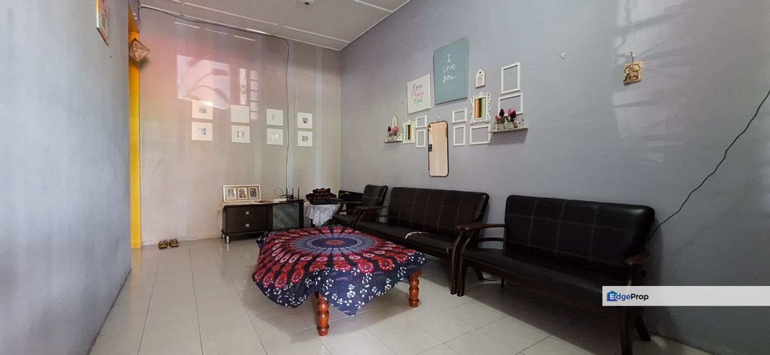 Taman Mawar Banting Single Storey Terrace Intermediate [ FACING OPEN ], Selangor, Banting