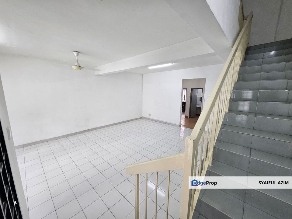 PUJ 2 Puncak Jalil Double Storey Terraced House [ GOOD CONDITION ], Selangor, Puncak Jalil