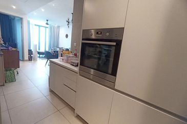 KL Gateway Premium Residence